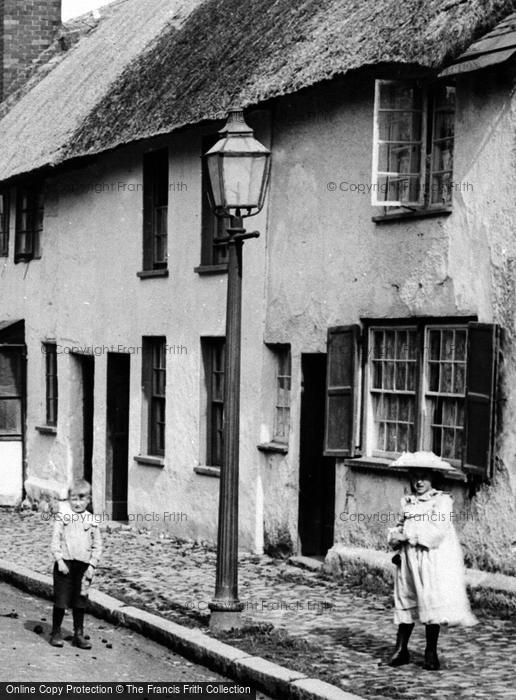 Photo of Moretonhampstead, Court Street 1906