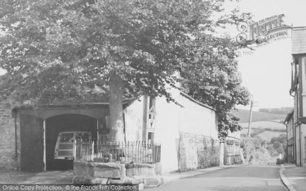 Photo of Moretonhampstead, The Cross c.1960