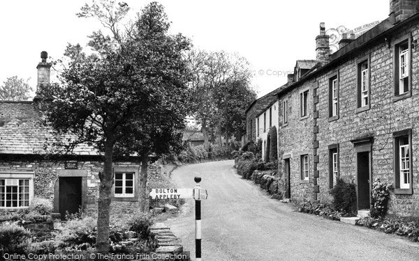 Photo of Morland, High Street c.1955