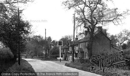 Photo of Mortimer Common, Old Turners Arms c.1955