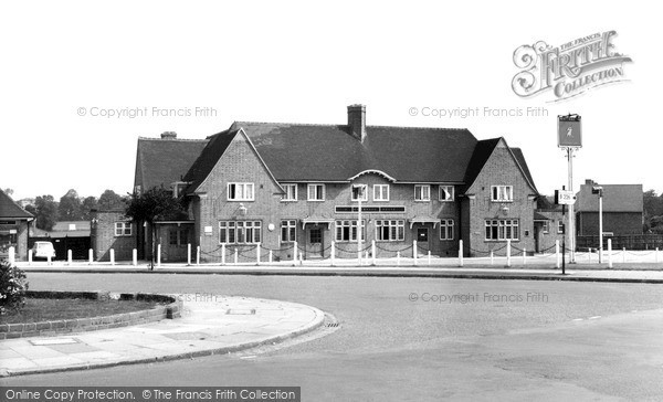 Photo of Mottingham, The Chinbrook Public House c.1965