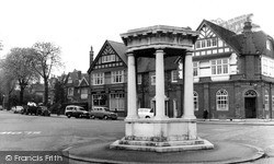 The Memorial c.1960, Mottingham