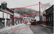 Commercial Street c.1960, Mountain Ash