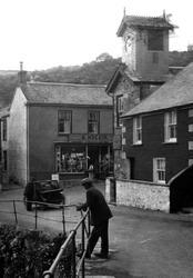 The Village 1931, Mousehole