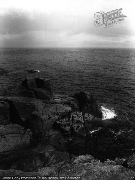 Photo of Mousehole, Wesleys Pulpit Rock 1927