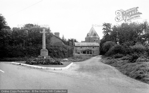 Photo of Much Dewchurch, The Memorial c.1960