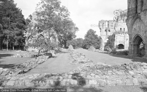 Photo of Much Wenlock, Abbey c.1955
