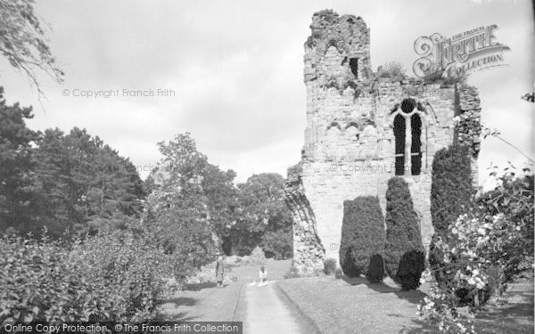 Photo of Much Wenlock, Abbey c.1955