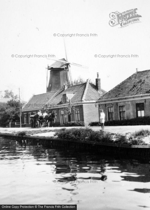 Photo of Muiden, Windmill c.1930