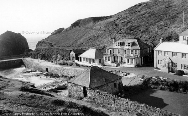 Photo of Mullion, Harbour c.1960
