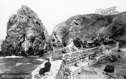 Pier Head And Ear Rock 1899, Mullion