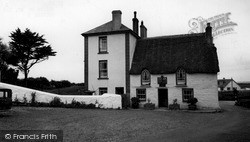 The Old Inn c.1955, Mullion