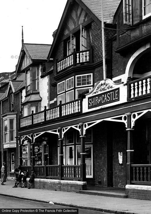 Photo of Mumbles, The Ship And Castle, Southend 1925