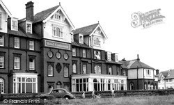 Mundesley, Hotel Continental c1960