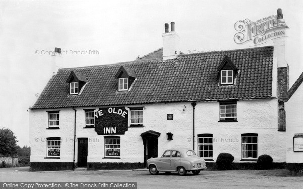 Photo of Mundford, The Crown Inn c.1960