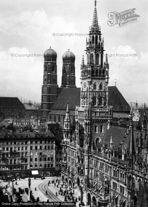 Photo of Munich, Marienplatz, Town Hall And Frauenkirche c.1935