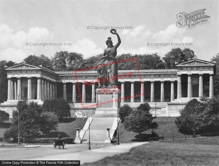 Photo of Munich, Ruhmeshalle c.1935