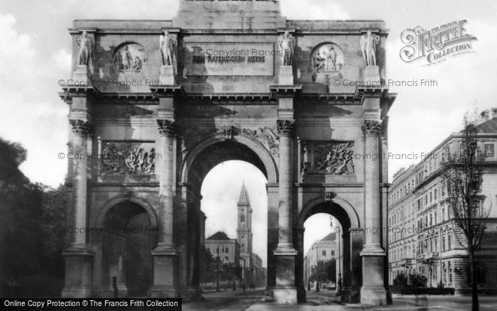 Photo of Munich, Seigestor c.1935