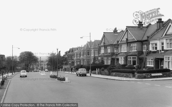 Photo of Muswell Hill, Colney Hatch Lane c.1960