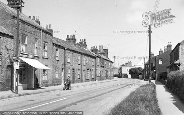 Photo of Nafferton, High Street c.1960