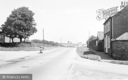 Main Road c.1960, Nafferton