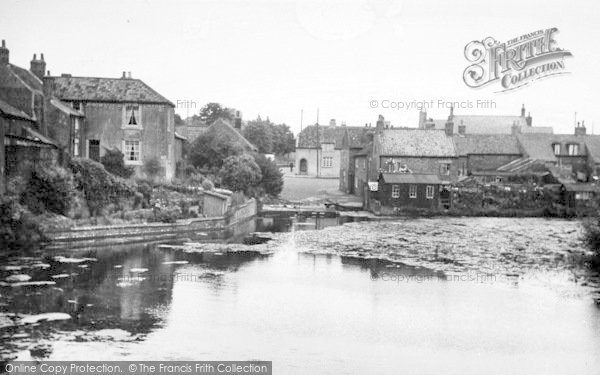 Photo of Nafferton, The Beck c.1955