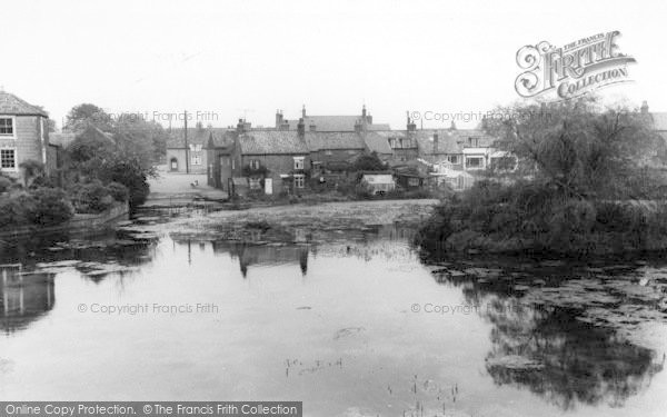 Photo of Nafferton, The Pond c.1965