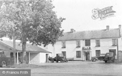 The Royal Oak Hotel c.1950, Nailsea
