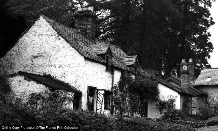 Photo of Nant Alyn, Old Cottage, The Lane c.1935