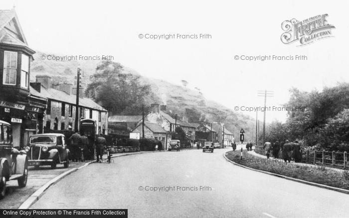Photo of Nantgarw, Cardiff Road c.1920