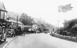 Cardiff Road c.1920, Nantgarw