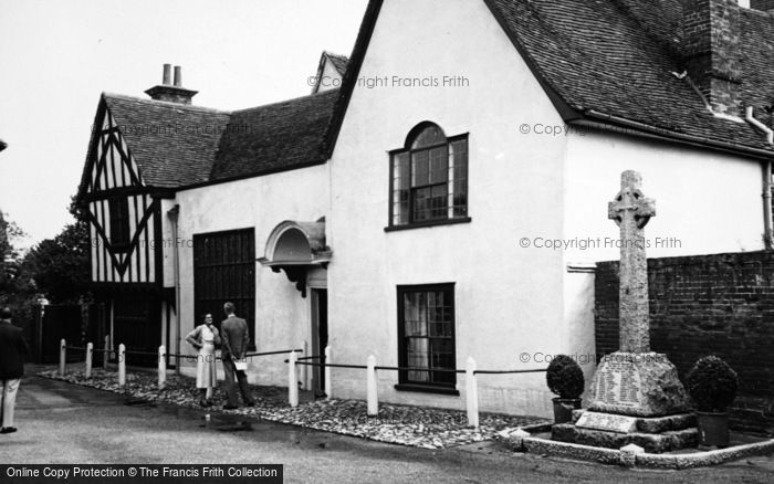 Photo of Nayland, Alston Court And War Memorial 1950