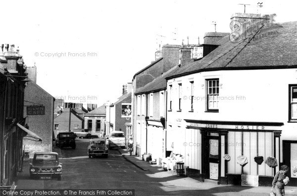 Photo of Nefyn, High Street c.1965
