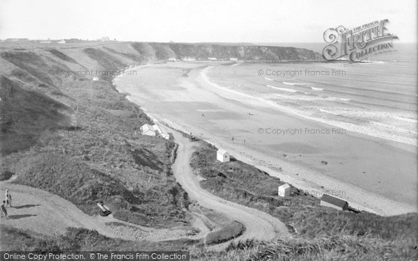 Photo of Nefyn, The Beach And Screw Road 1930