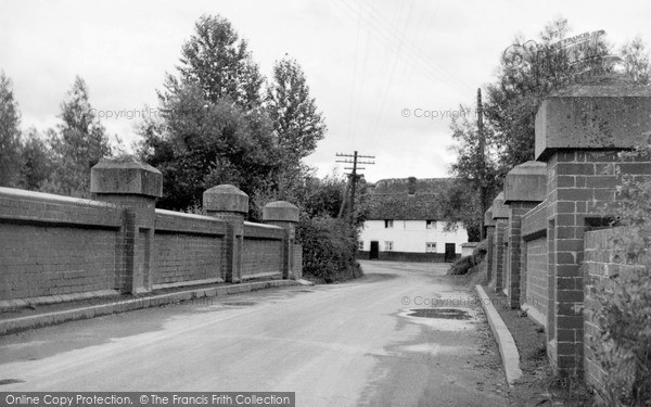Photo of Netheravon, Haxon Bridge c.1955