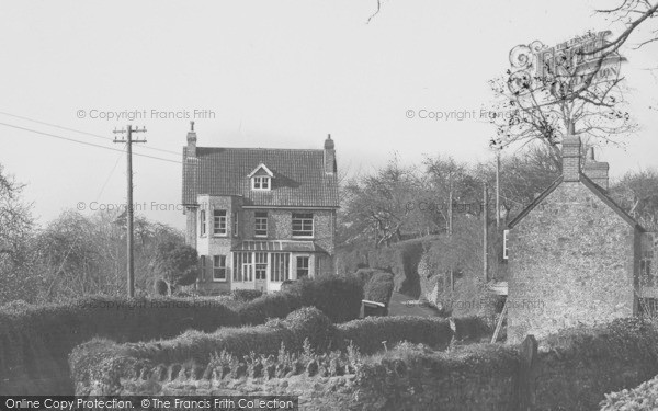 Photo of Netherbury, Village Lane c.1950