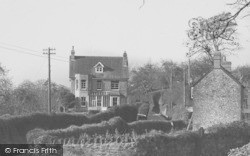 Village Lane c.1950, Netherbury