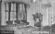 Castle, The Lounge c.1965, Netley