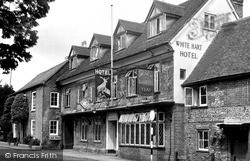 White Hart Hotel c.1955, Nettlebed