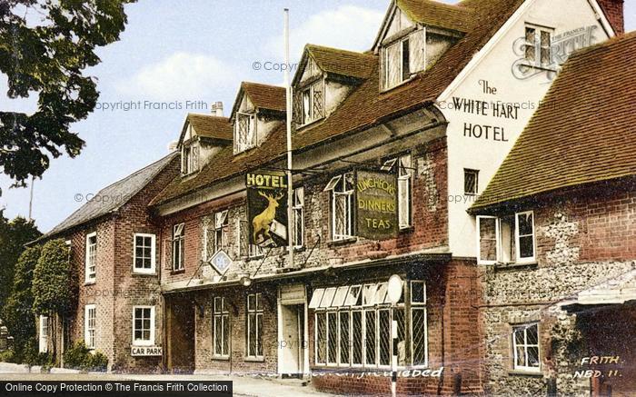 Photo of Nettlebed, White Hart Hotel c.1955