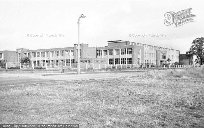 Photo of New Parks, Alderman Newton's Girls' School c.1965