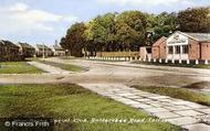 Social Club, Battersbee Road c.1965, New Parks