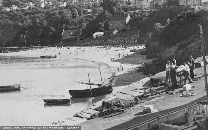 Photo of New Quay, Pier Head And Beach c.1955