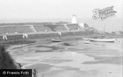 The Old Pier 1936, New Quay