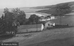 The Two Bays c.1955, New Quay