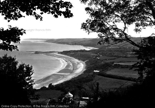Photo of New Quay, Two Bays From Barham House c.1933