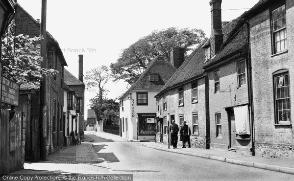 Photo of New Romney, High Street c.1955