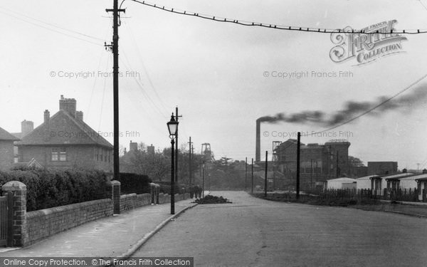 Photo of New Rossington, The Colliery, West End Lane c.1955