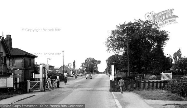 Photo of New Waltham, Station Road c.1965