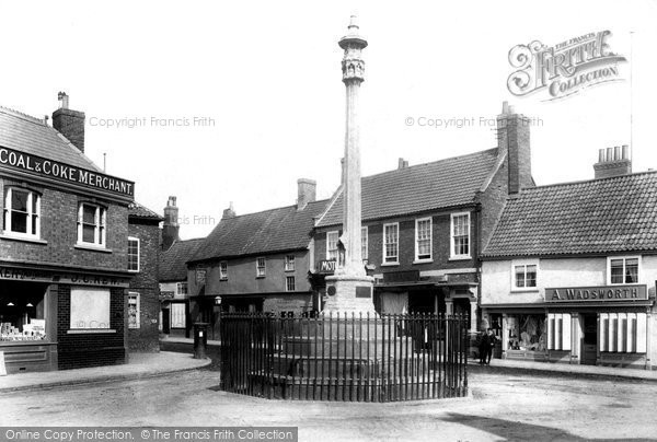 Photo of Newark On Trent, Beaumond Cross 1904